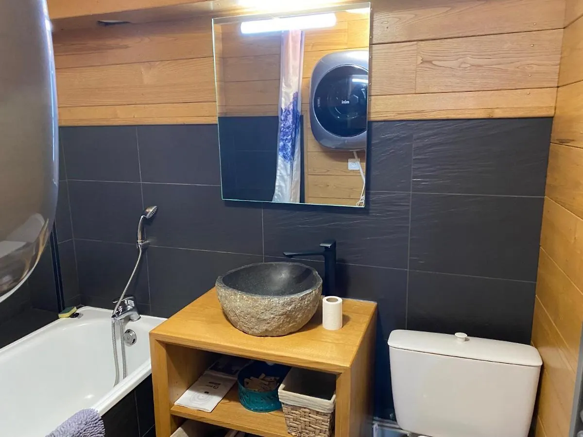 Appartement ∞ Hyper Centre ∞ La Marmotte ∞ Petit T2 ∞ Entree24H/24 ∞ Pres Ski/Cure ≈Ax-Les-Thermes≈ Wifi ∞ France